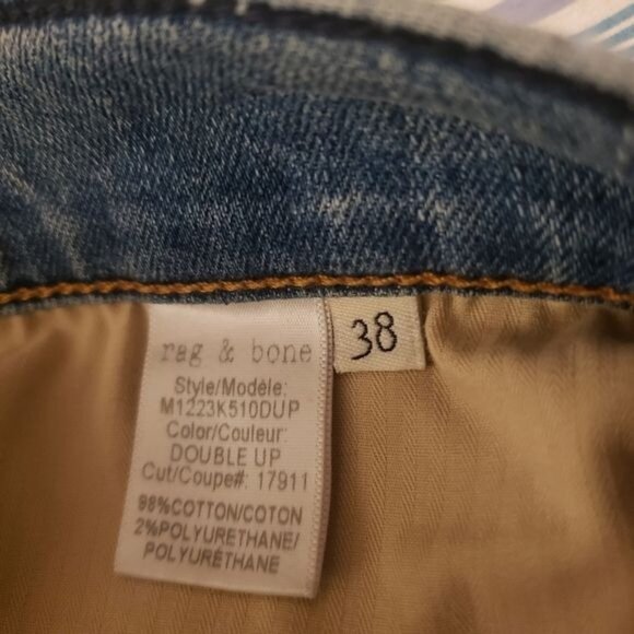 Rag & Bone Distressed Bermuda Denim Shorts Med Wash Standard Issue Size 38 EUC - Picture 9 of 9